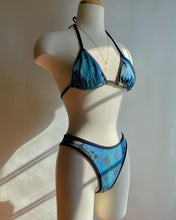 Load image into Gallery viewer, Vintage 1990's Blue Snake Print Bikini