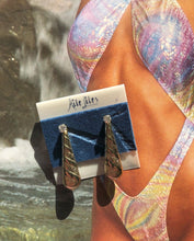 Load image into Gallery viewer, Vintage Gold Dangling Earrings