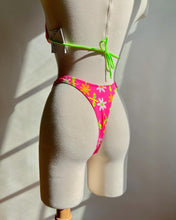 Load image into Gallery viewer, Vintage 1990's Flower Bikini