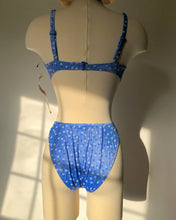 Load image into Gallery viewer, Vintage 1990&#39;s Daisy Bikini
