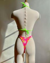 Load image into Gallery viewer, Vintage 1990&#39;s Flower Bikini
